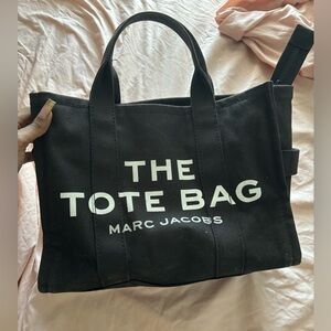 Only worn a few times !!! Great condition. Comes with original strap